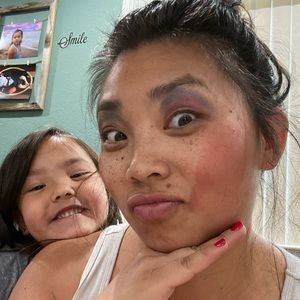 Meet your Posher, Rebecca